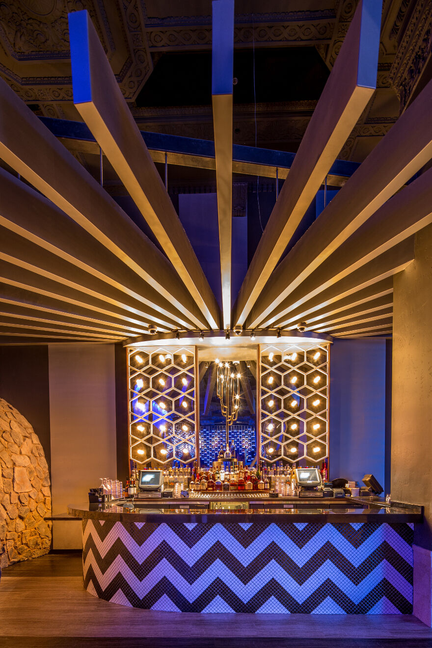 圣地亚哥Parq餐厅设计与酒吧设计巧妙结合
